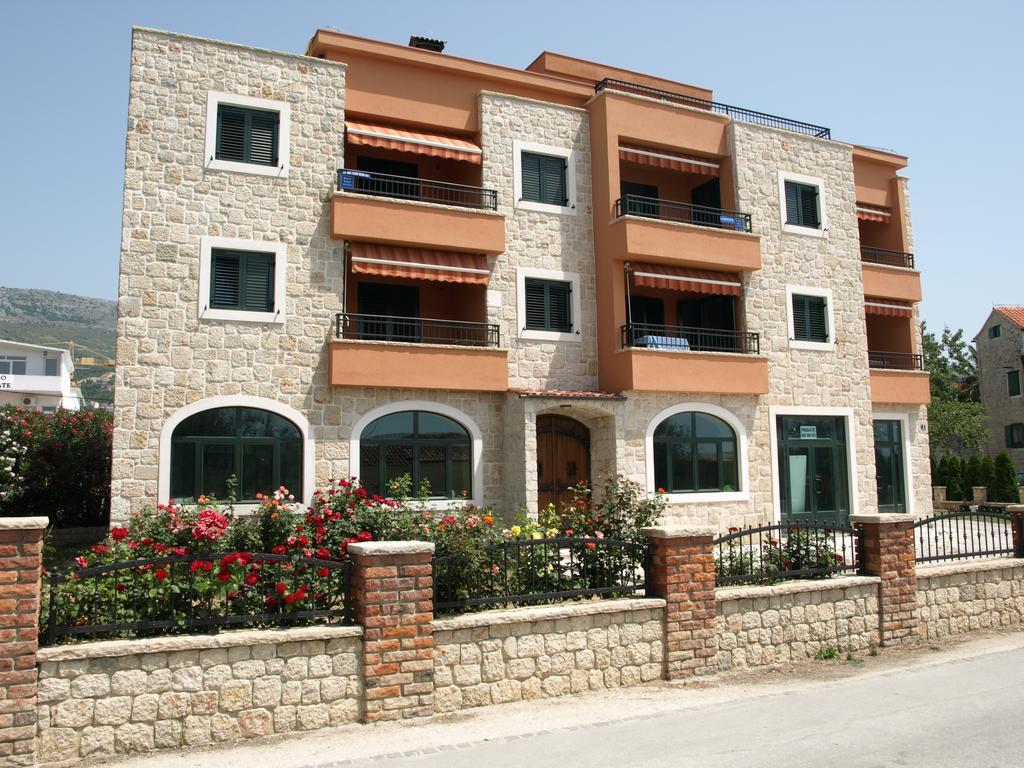 Apartment Vedran Podstrana Kültér fotó