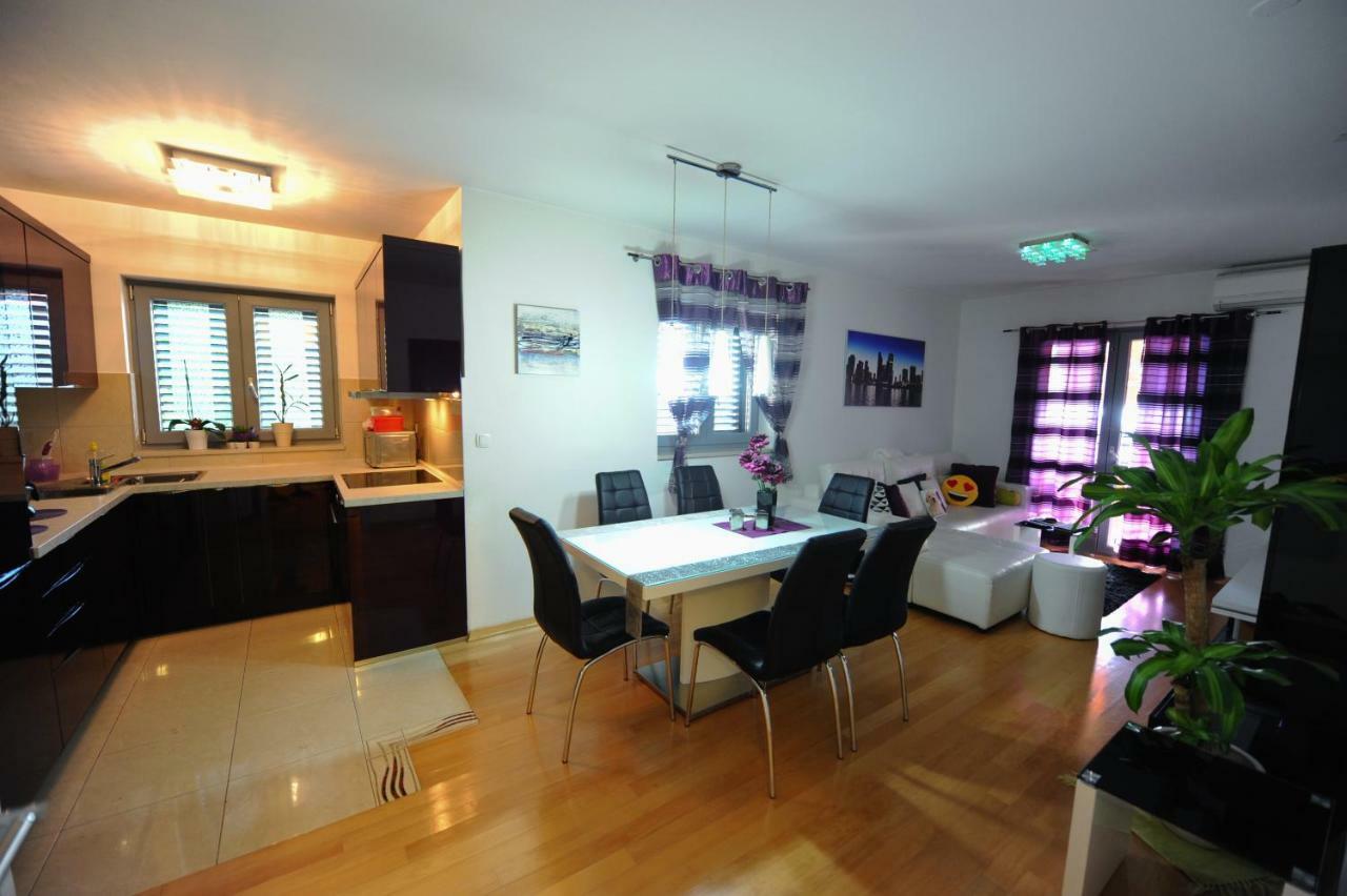 Apartment Vedran Podstrana Kültér fotó